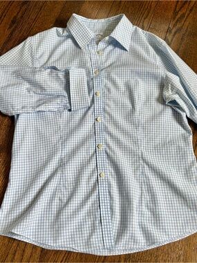 Brooks Brothers Women’s Sz 10 Light Blue Dress Shirt east coast preppy vibes